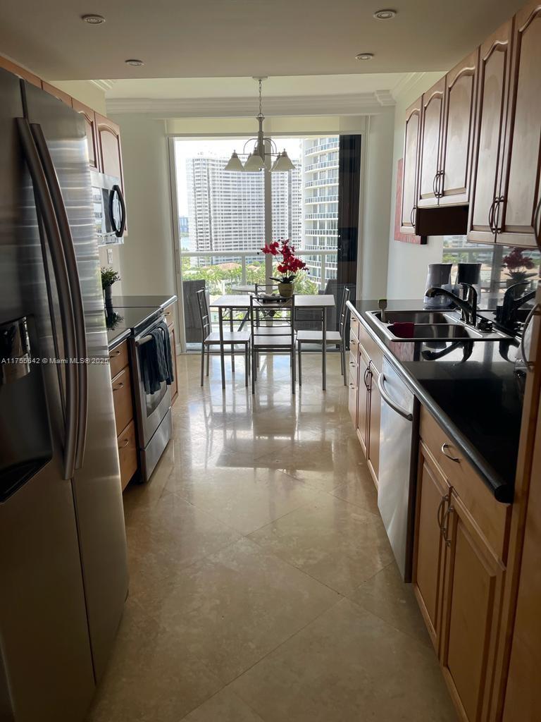 WILLIAMS ISLAND - Residential