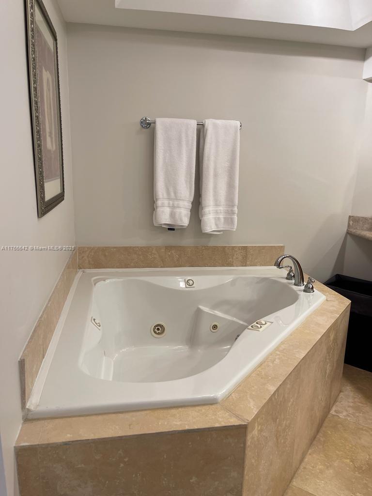 WILLIAMS ISLAND - Residential