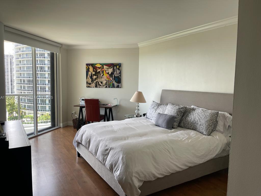 WILLIAMS ISLAND - Residential