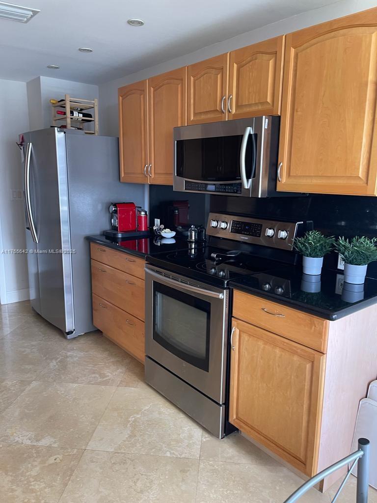 WILLIAMS ISLAND - Residential