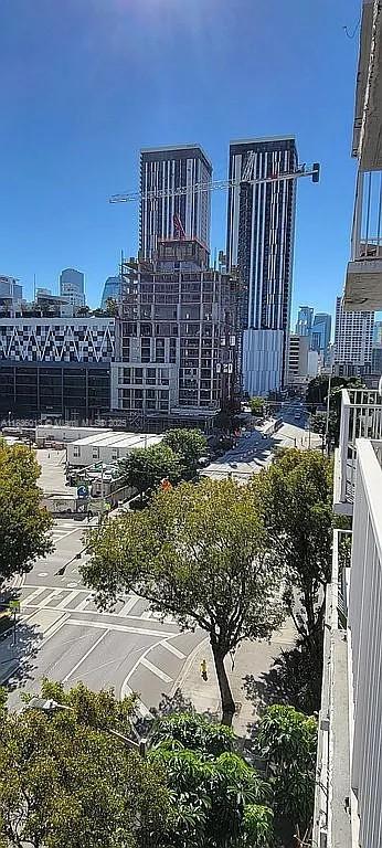 MADISON DOWNTOWN CONDO - Residential