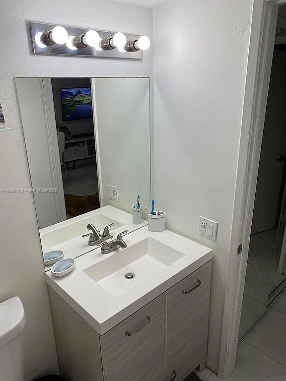 MADISON DOWNTOWN CONDO - Residential