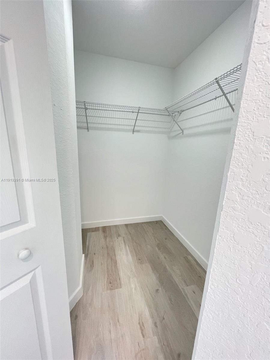 AIRPORT VISTA - Residential Lease