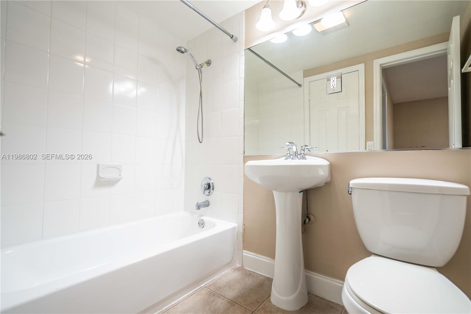 PROGRESSO - Residential Lease