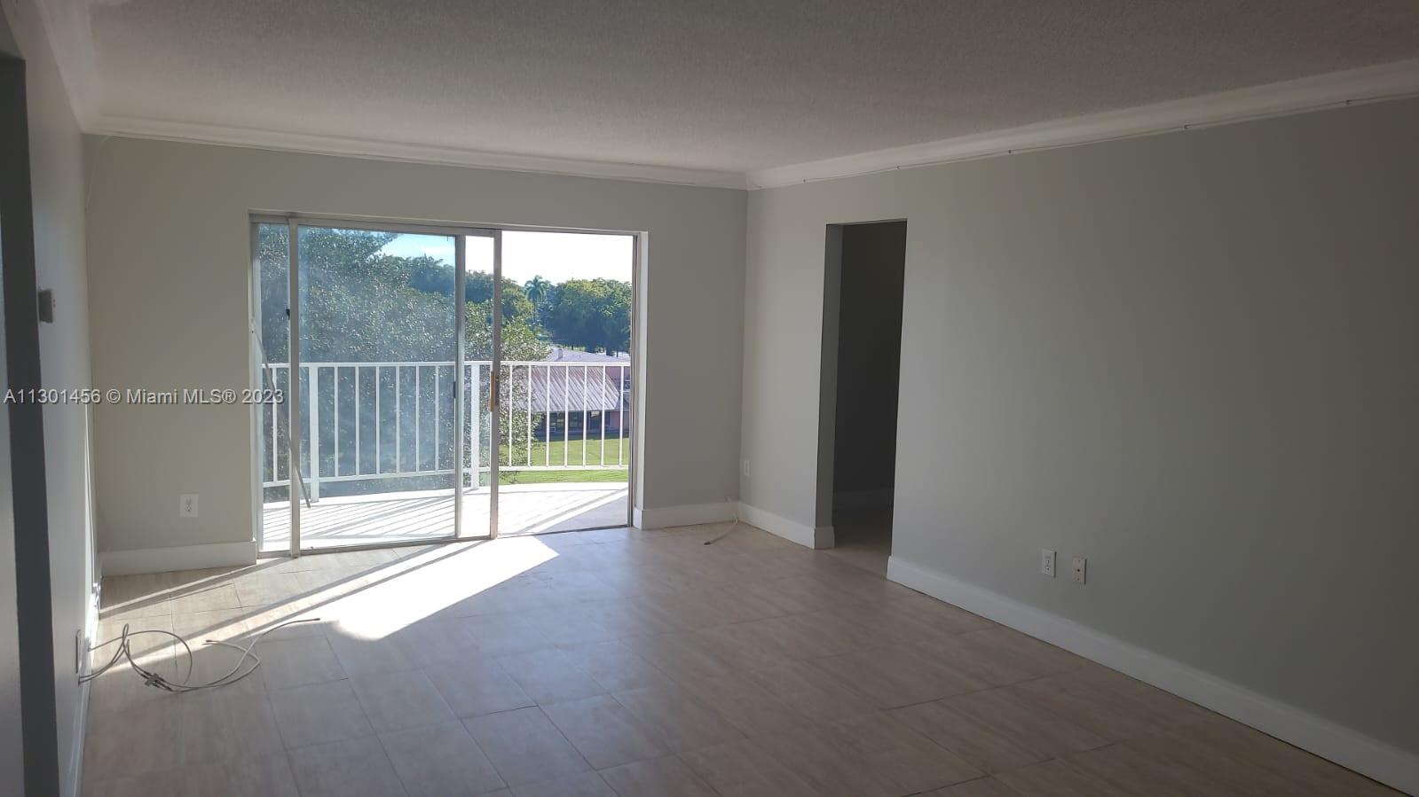 MONTECARLO CONDO - Residential