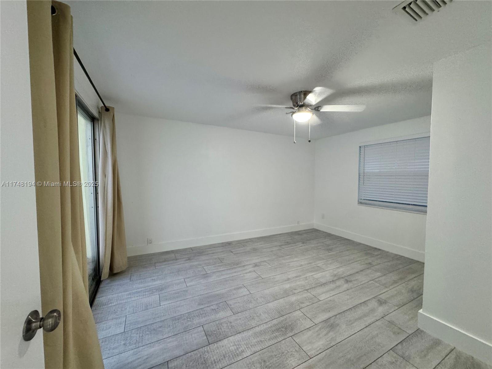 LANTANA - Residential Lease