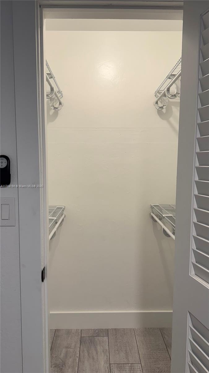 LANTANA - Residential Lease