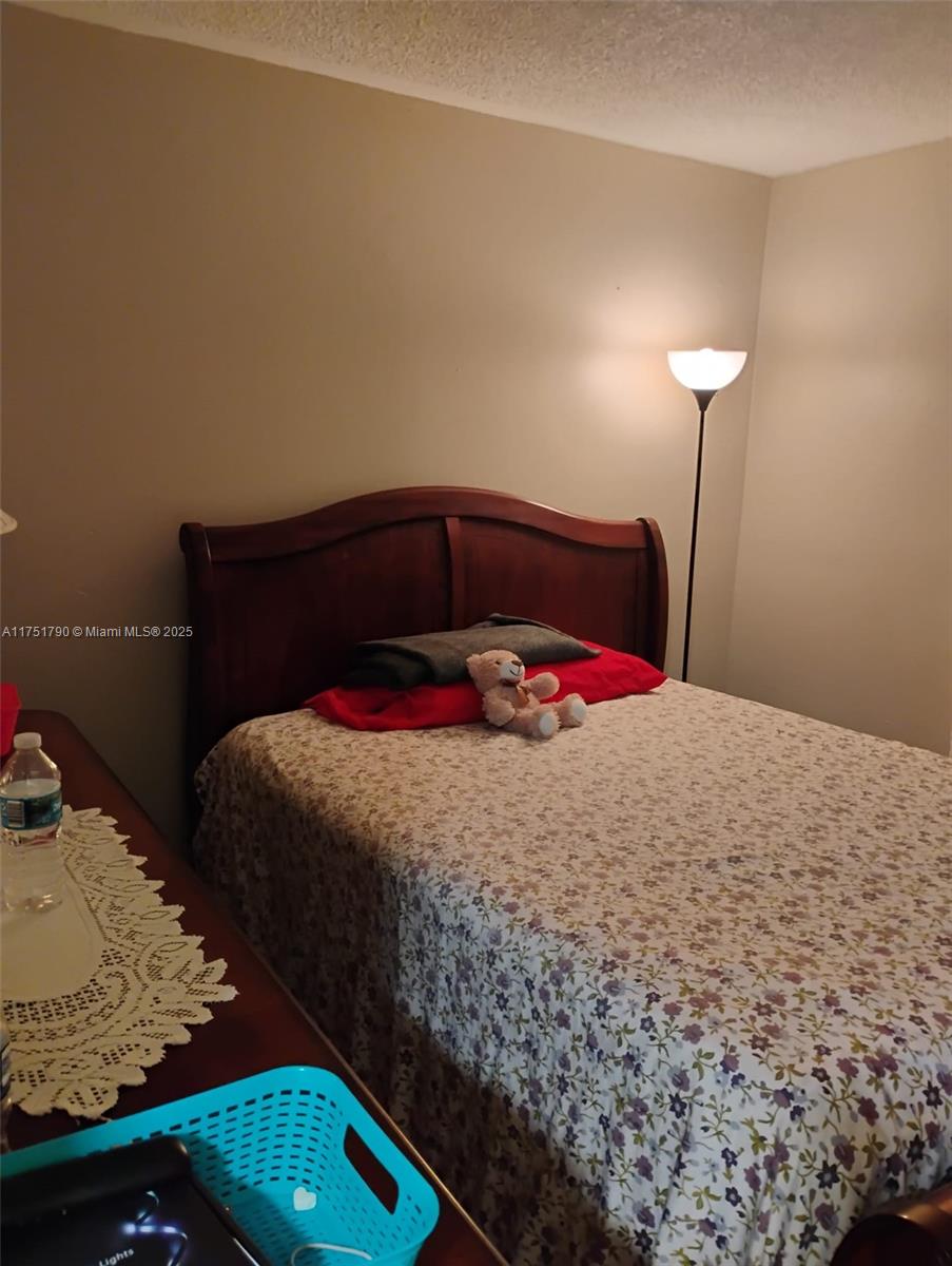 CYPRESS CHASE NORTH NO 2 - Residential