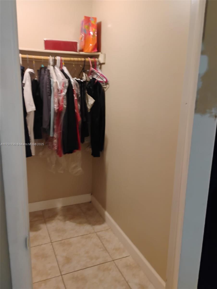 CYPRESS CHASE NORTH NO 2 - Residential