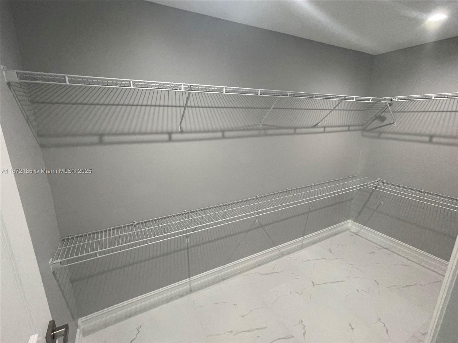 Port LaBelle - Residential