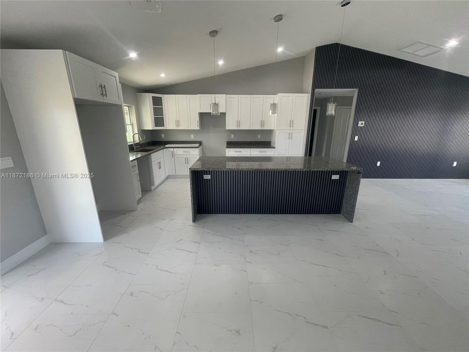 Port LaBelle - Residential