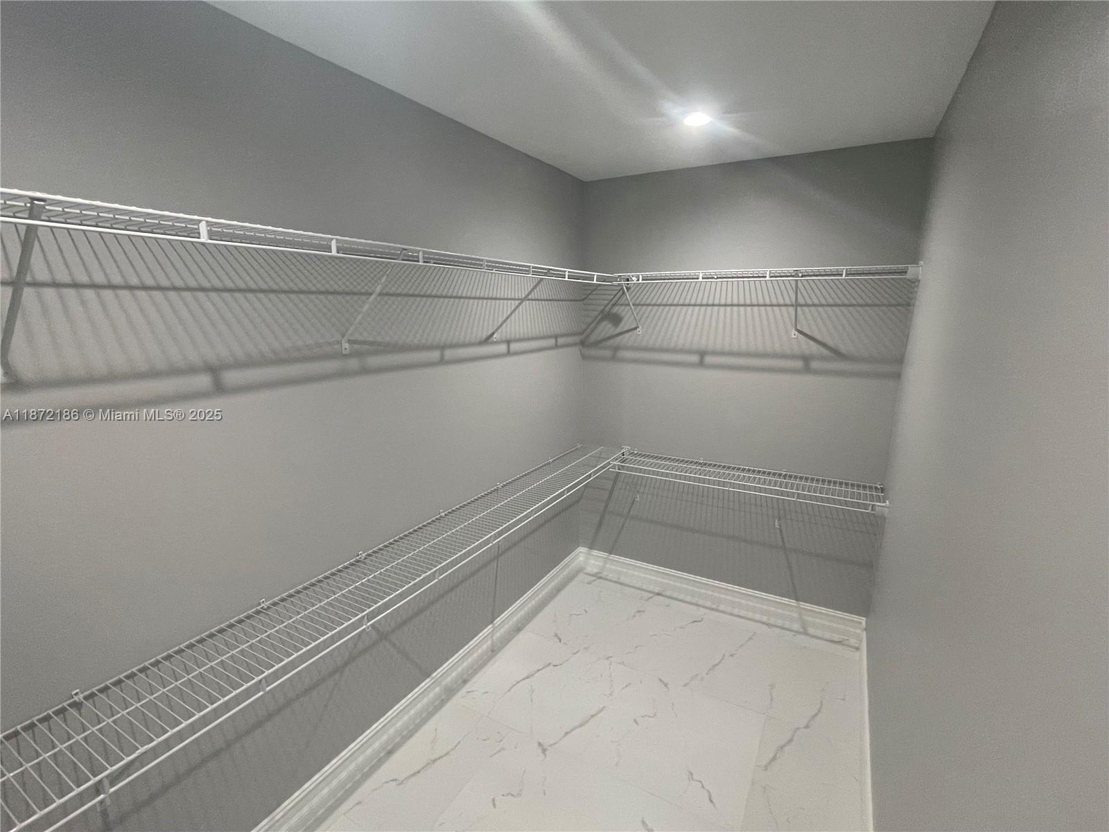 Port LaBelle - Residential