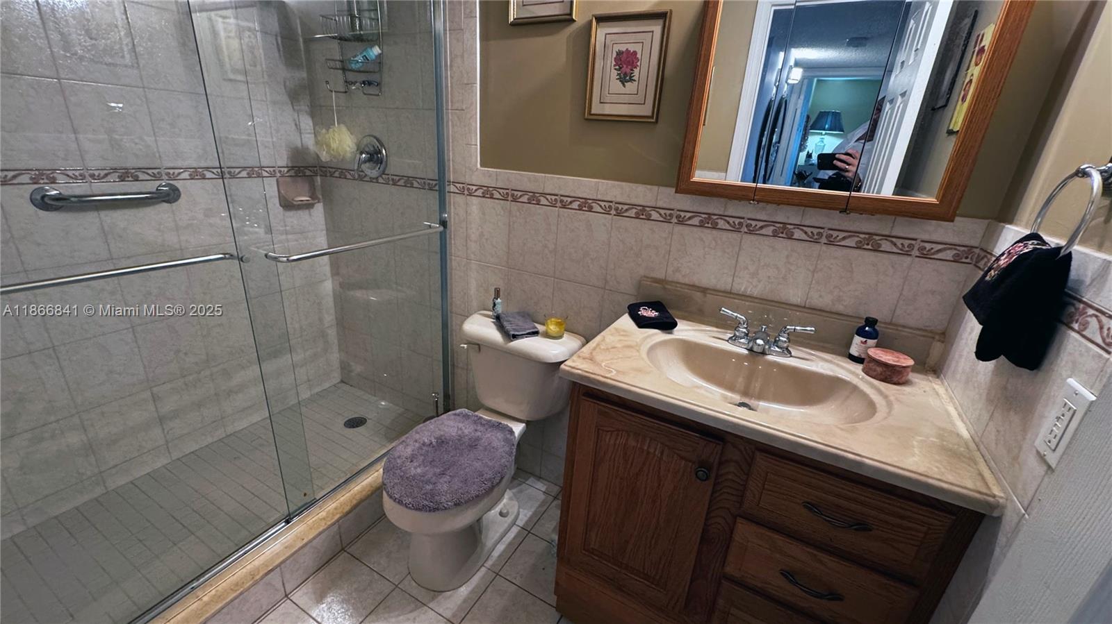 SOUTH WINDS CONDO - Residential