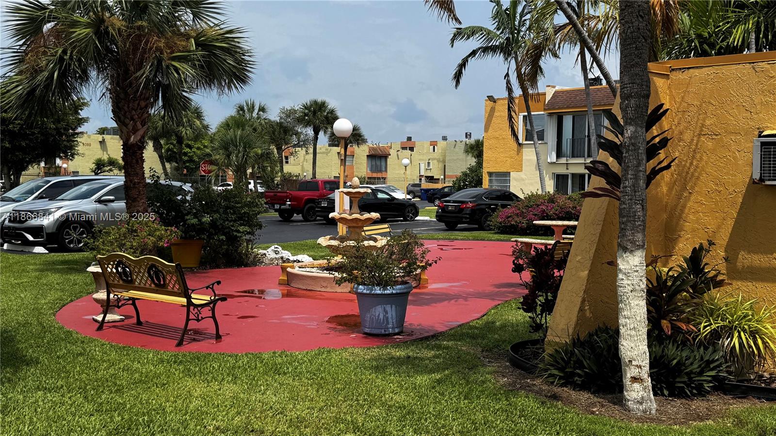 SOUTH WINDS CONDO - Residential