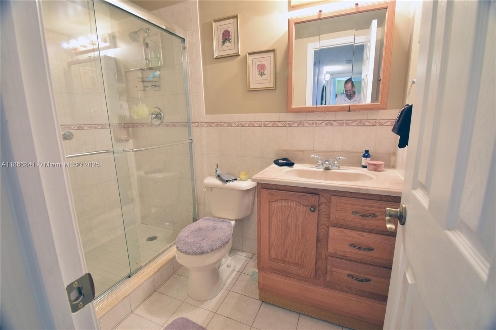 SOUTH WINDS CONDO - Residential