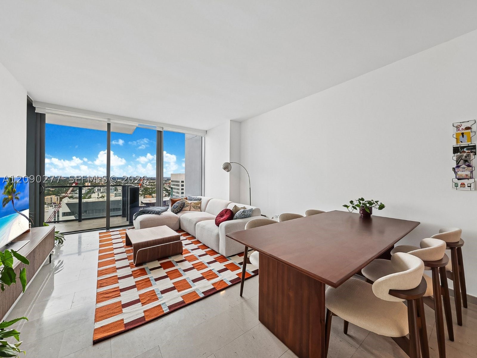 88 SW 7th St 2506