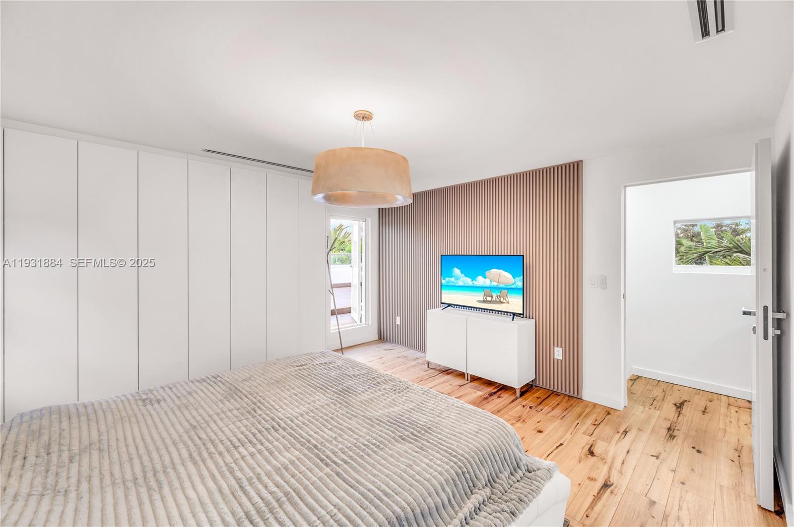 NAUTILUS EXTENSION 3RD - Residential