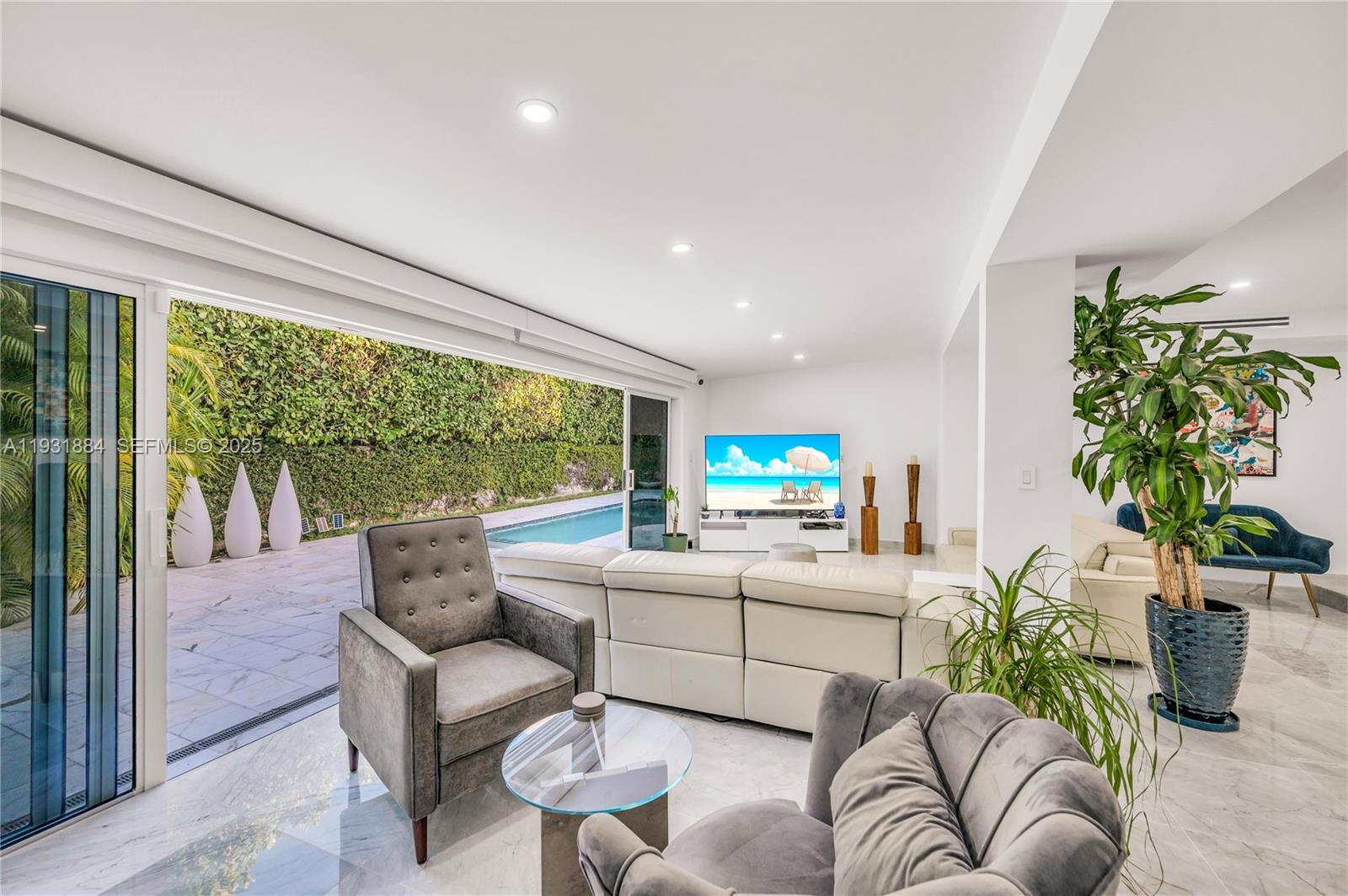 NAUTILUS EXTENSION 3RD - Residential