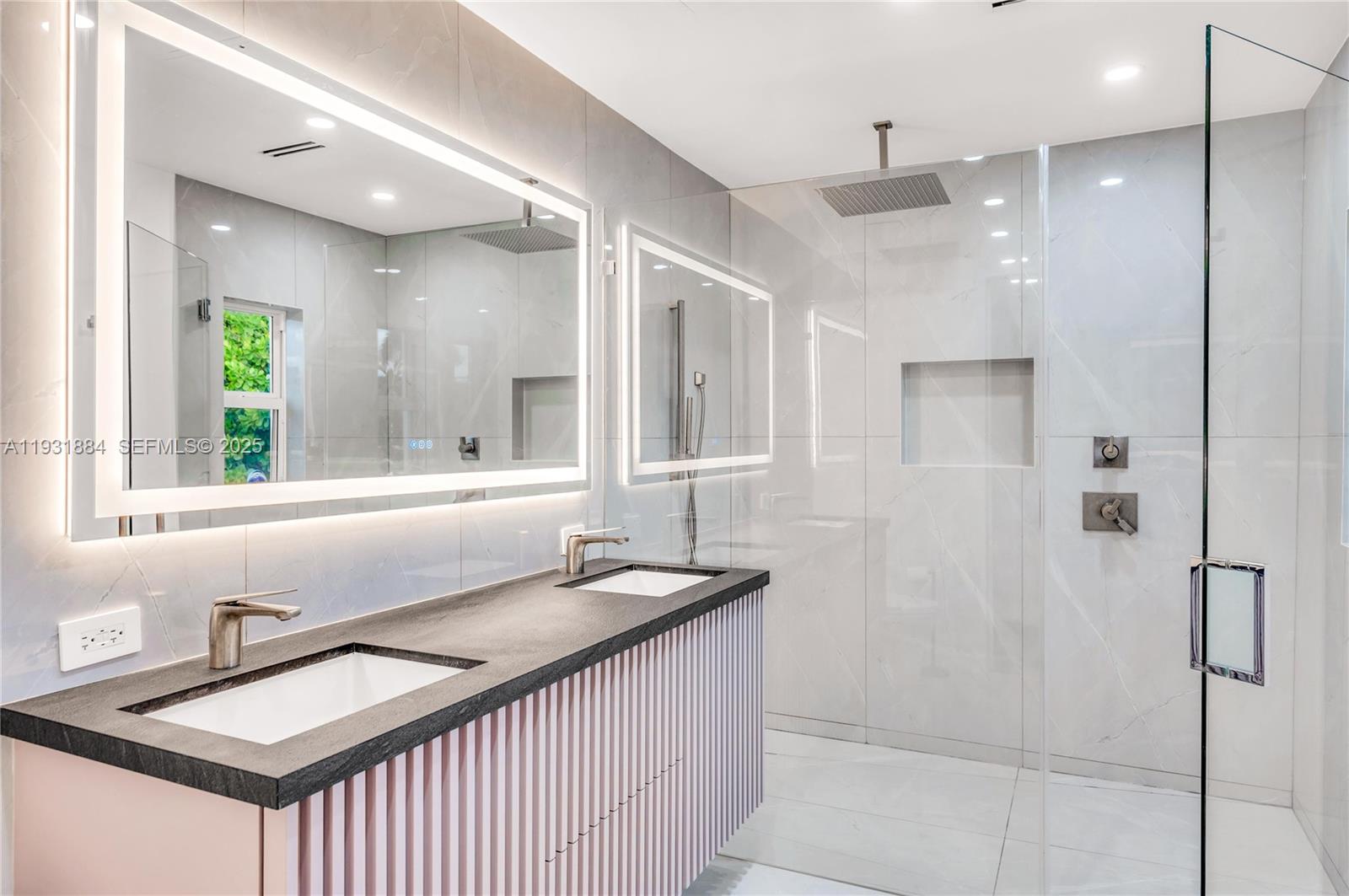 NAUTILUS EXTENSION 3RD - Residential