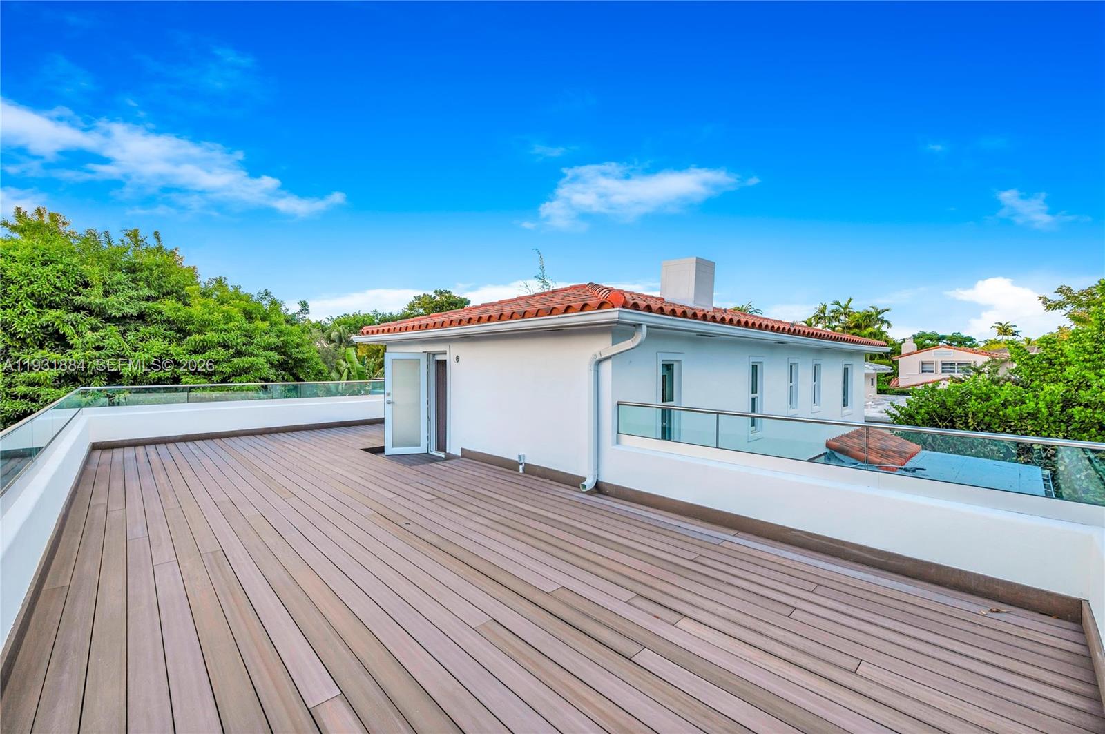 NAUTILUS EXTENSION 3RD - Residential