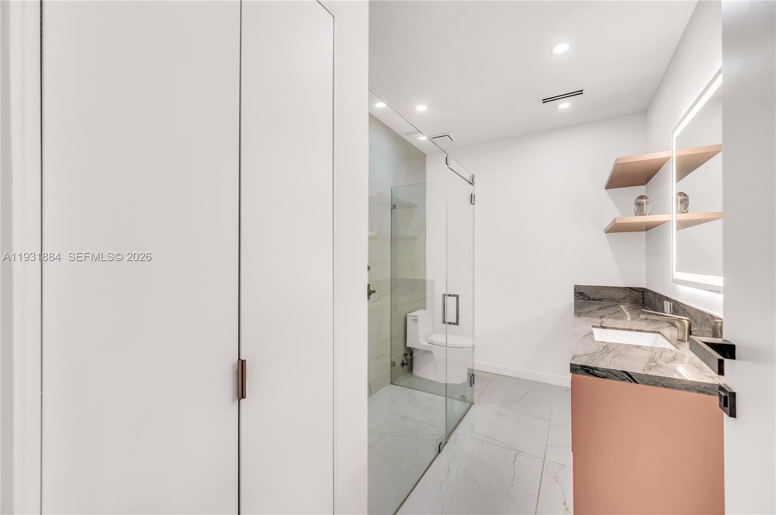 NAUTILUS EXTENSION 3RD - Residential