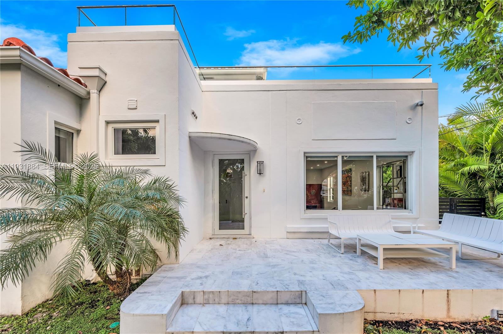 NAUTILUS EXTENSION 3RD - Residential