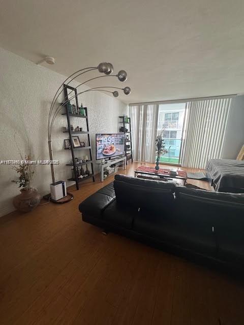 MIRADOR 1200 CONDO - Residential Lease