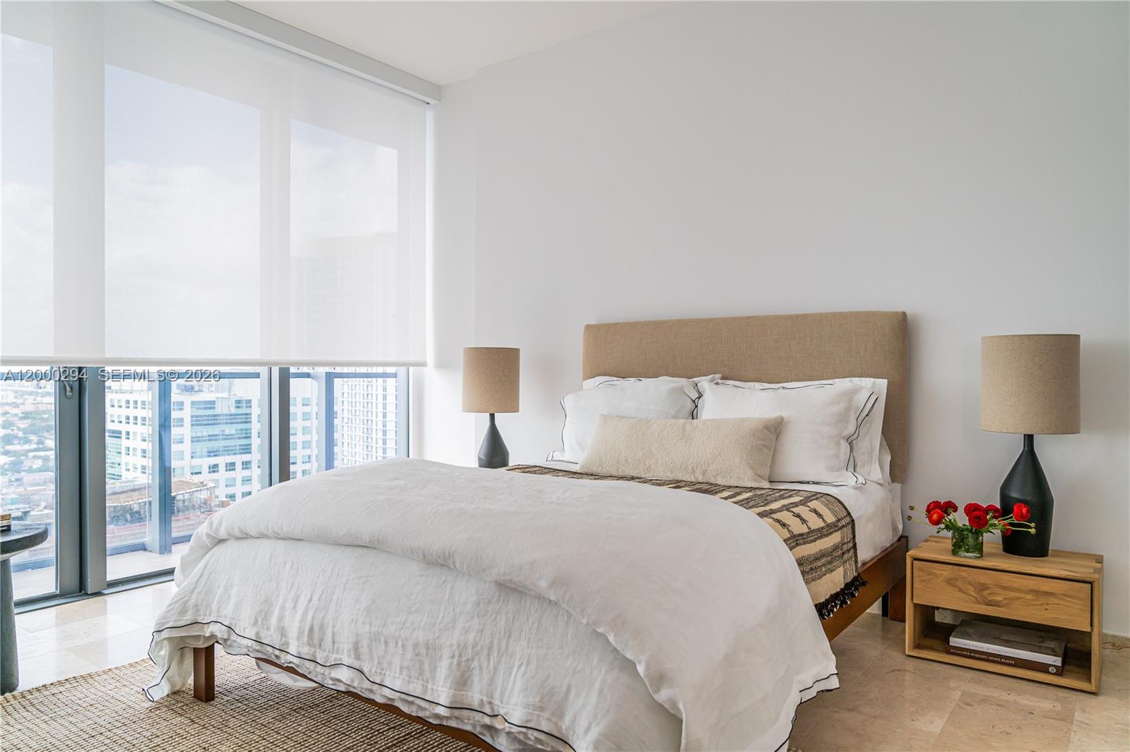 RISE CONDO - Residential