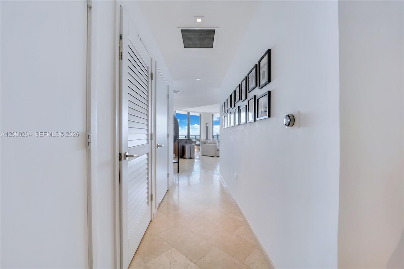 RISE CONDO - Residential