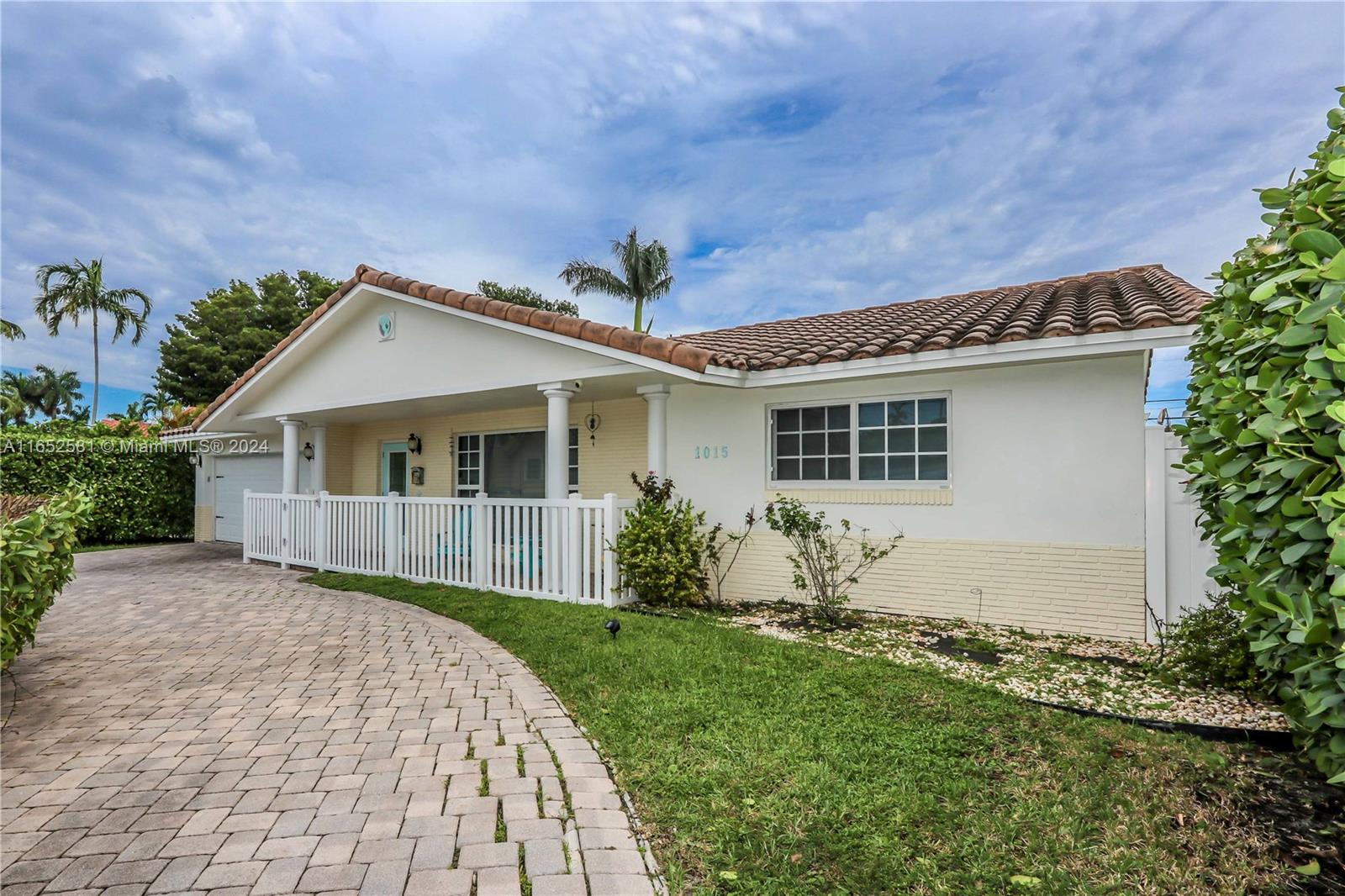 SUNNY ACRES - Residential