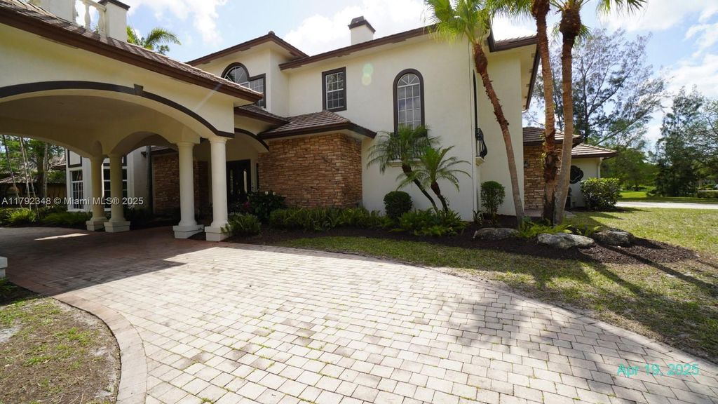 Photo of 6041 NW 84th Ter, Parkland, FL 33067 (MLS # A11792348)