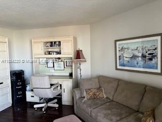 ANCHOR BAY CLUB CONDO - Residential Lease