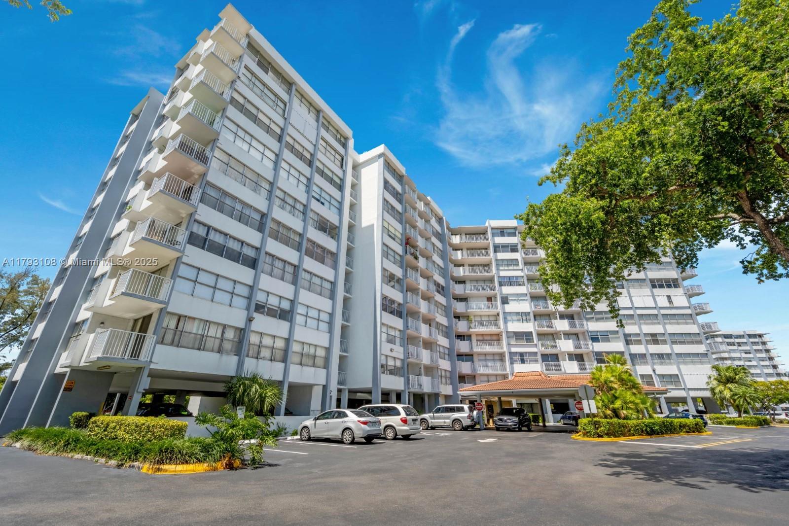 Rental Property at 1300 Ne Miami Gardens Dr 621E, Miami, Broward County, Florida - Bedrooms: 2 
Bathrooms: 2  - $2,300 MO.