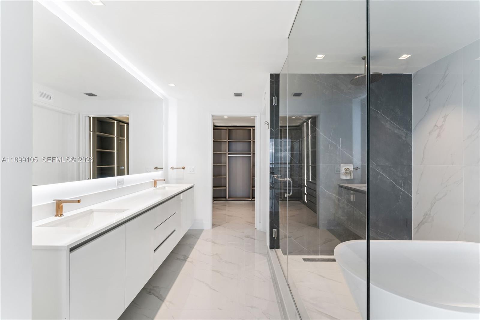 BAY BREEZE - Residential