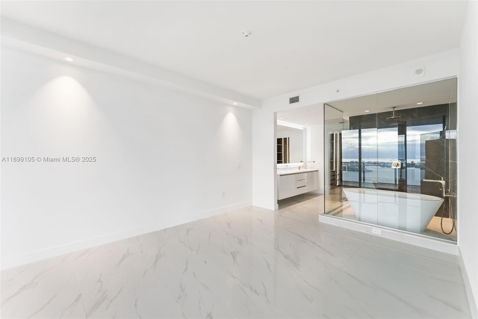 BAY BREEZE - Residential