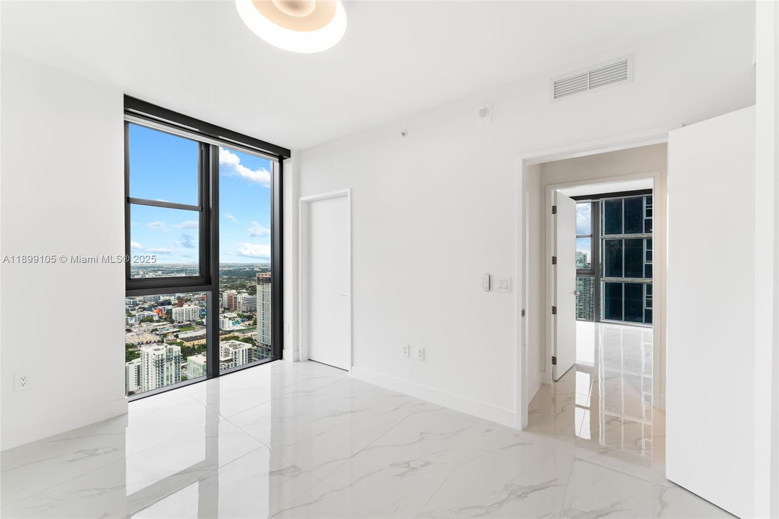 BAY BREEZE - Residential