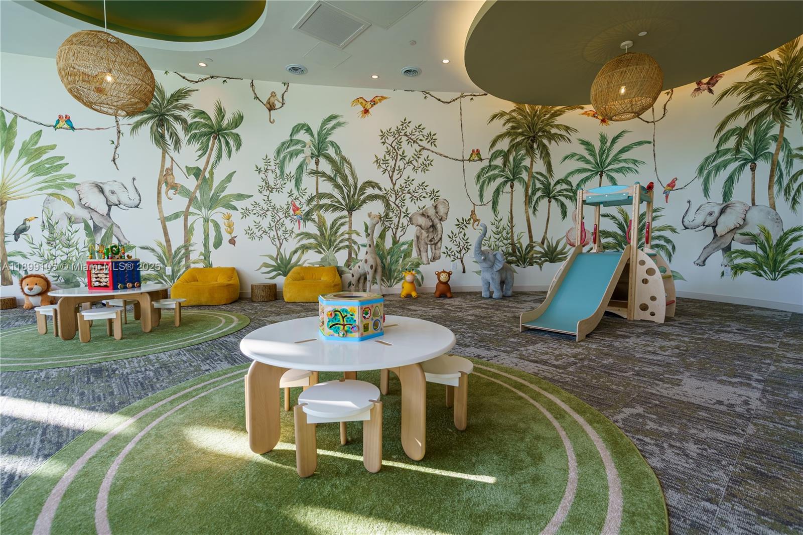 BAY BREEZE - Residential