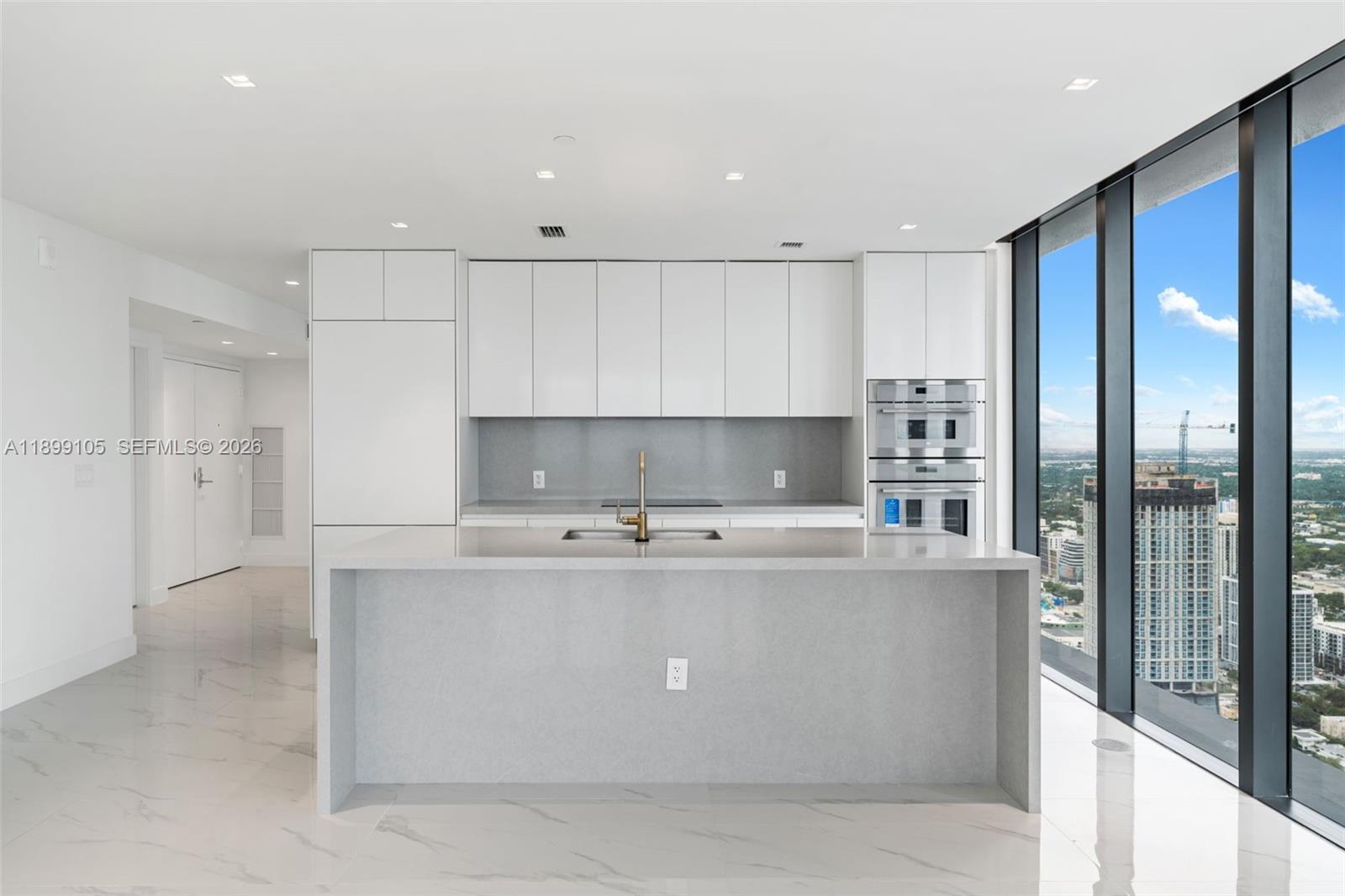 BAY BREEZE - Residential