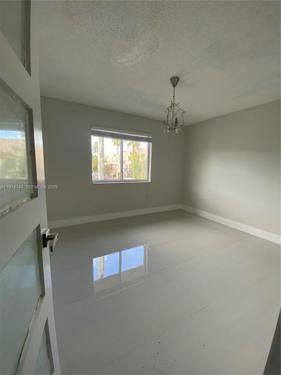 CHATEAUBLEAU VILLAS AT MI - Residential Lease