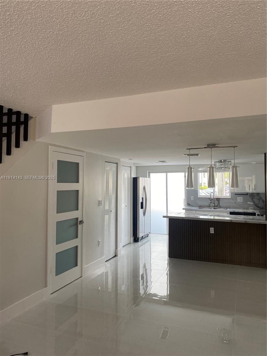 CHATEAUBLEAU VILLAS AT MI - Residential Lease