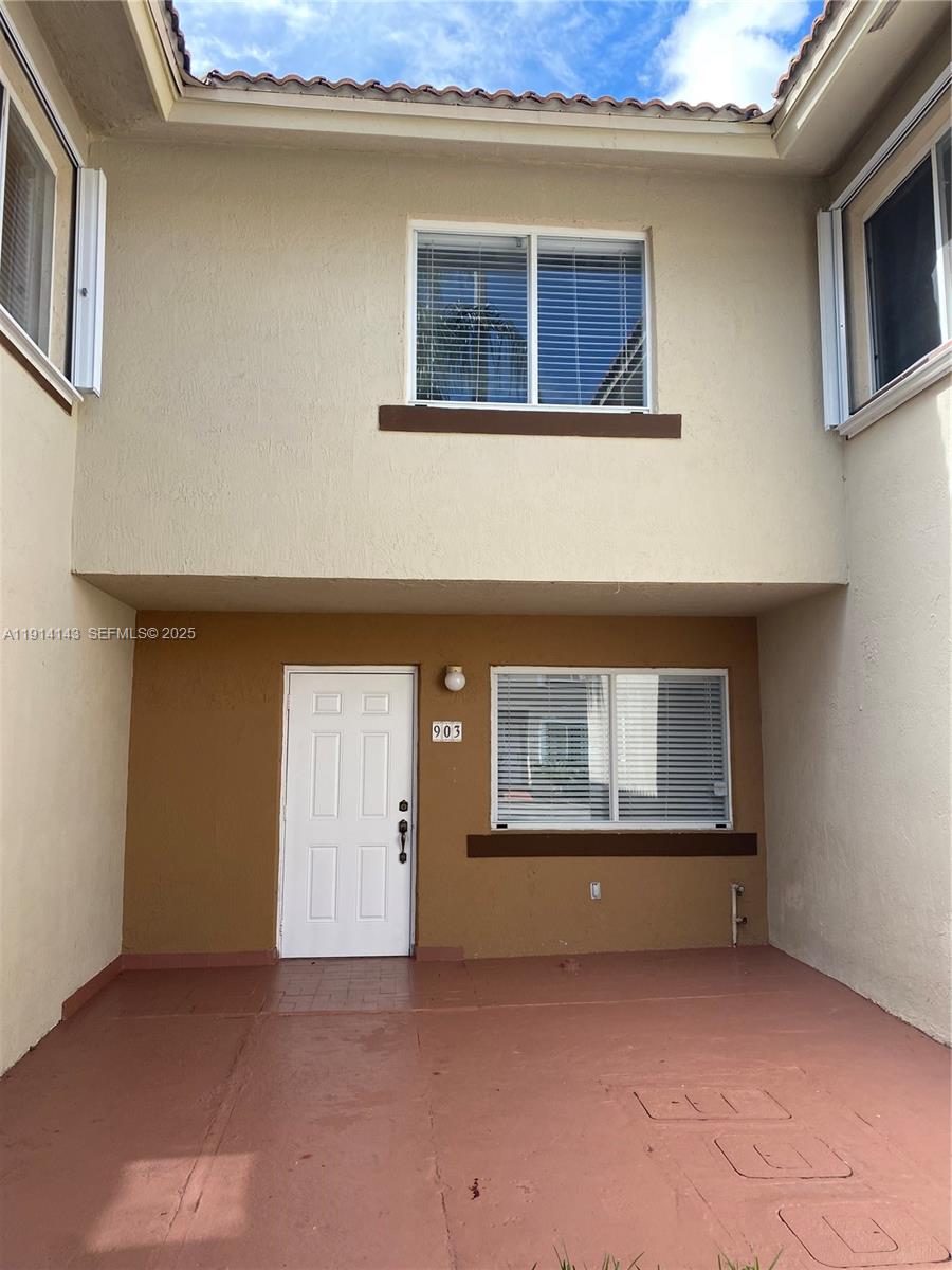 CHATEAUBLEAU VILLAS AT MI - Residential Lease