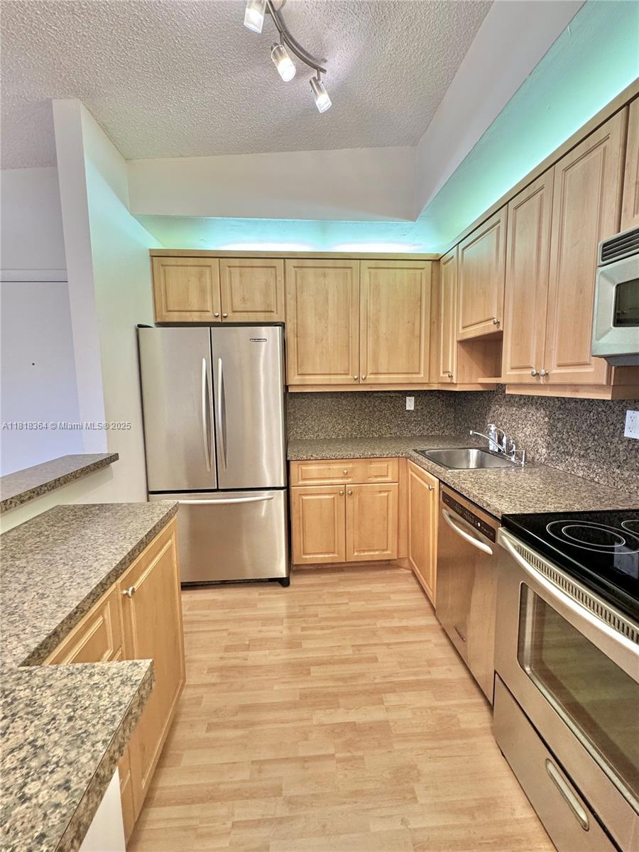 CLAIRMONT CONDOMINIUM J - Residential