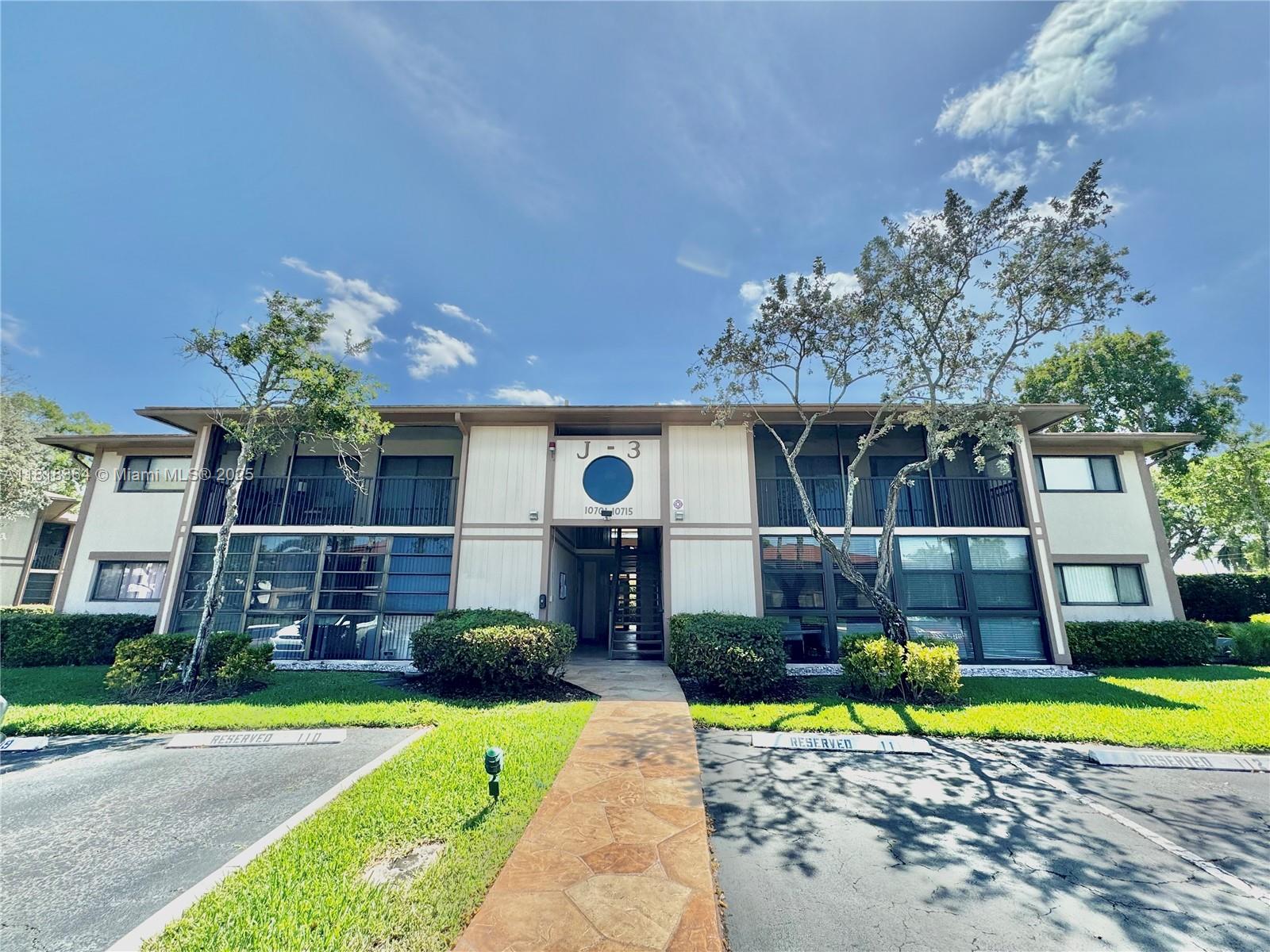 Property for Sale at 10715 W Clairmont Cir 212, Tamarac, Broward County, Florida - Bedrooms: 2 
Bathrooms: 2  - $129,000