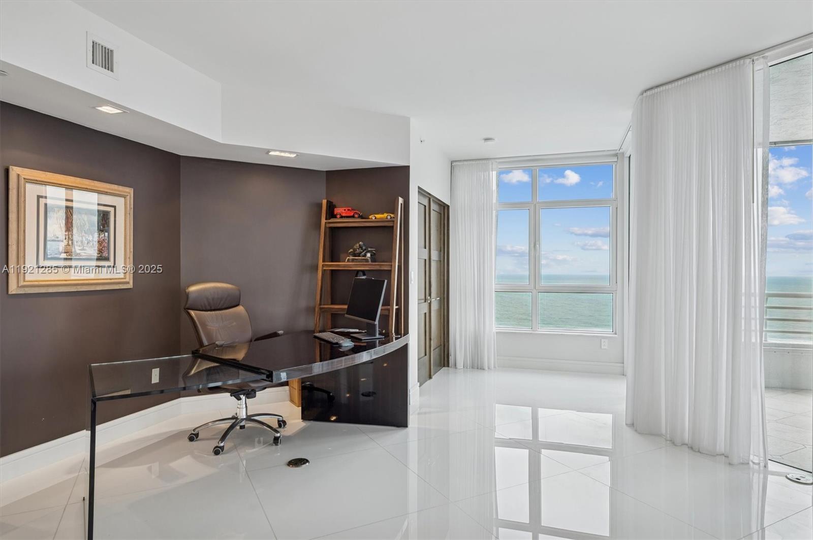 1700 S Ocean Blvd 20B