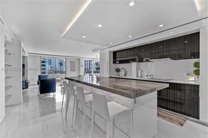 5555 Collins Ave 5A Miami Beach FL 33140