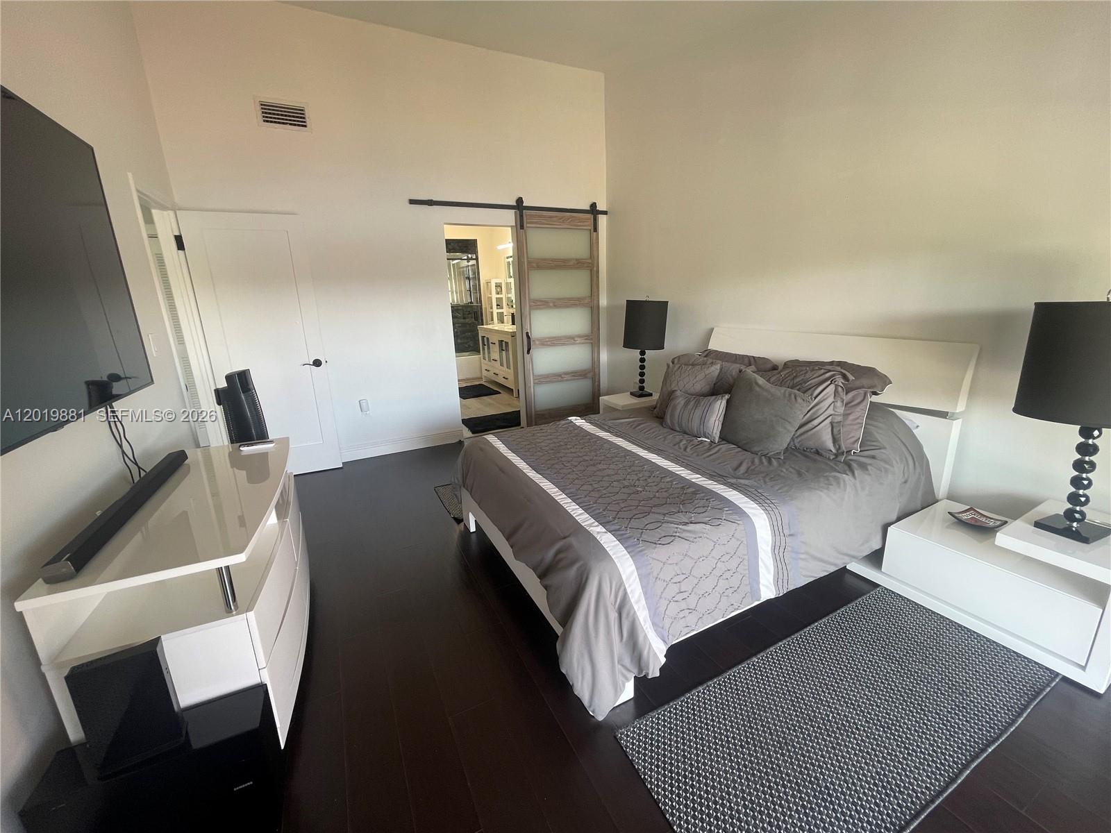 MEADOW BROOK SEC 1 - Residential