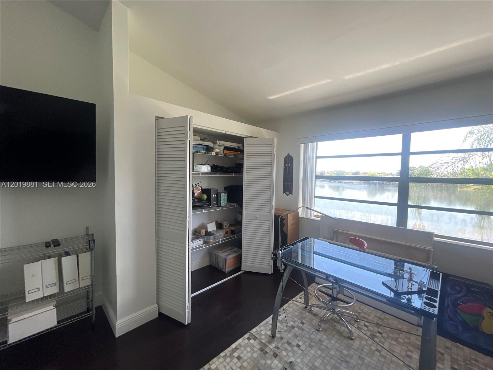 MEADOW BROOK SEC 1 - Residential