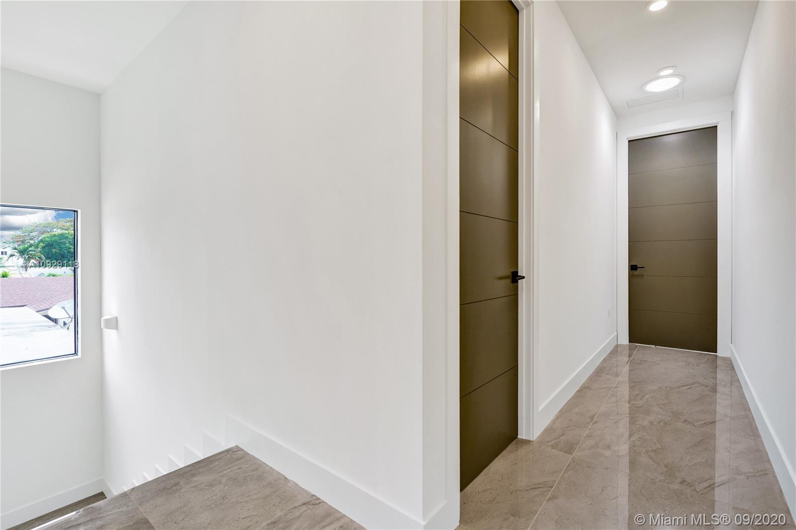 AVALON SUB - Residential Lease