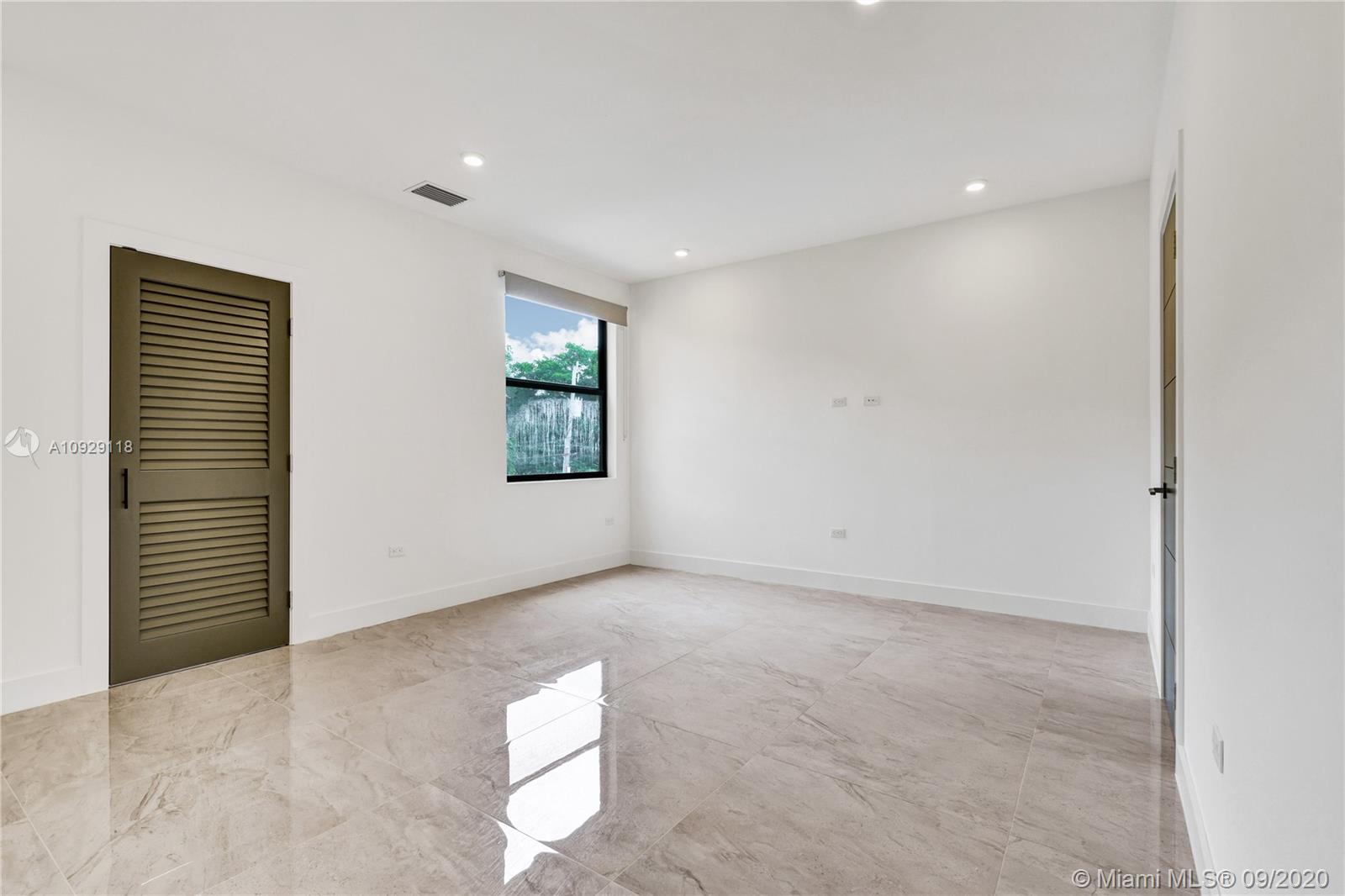 AVALON SUB - Residential Lease