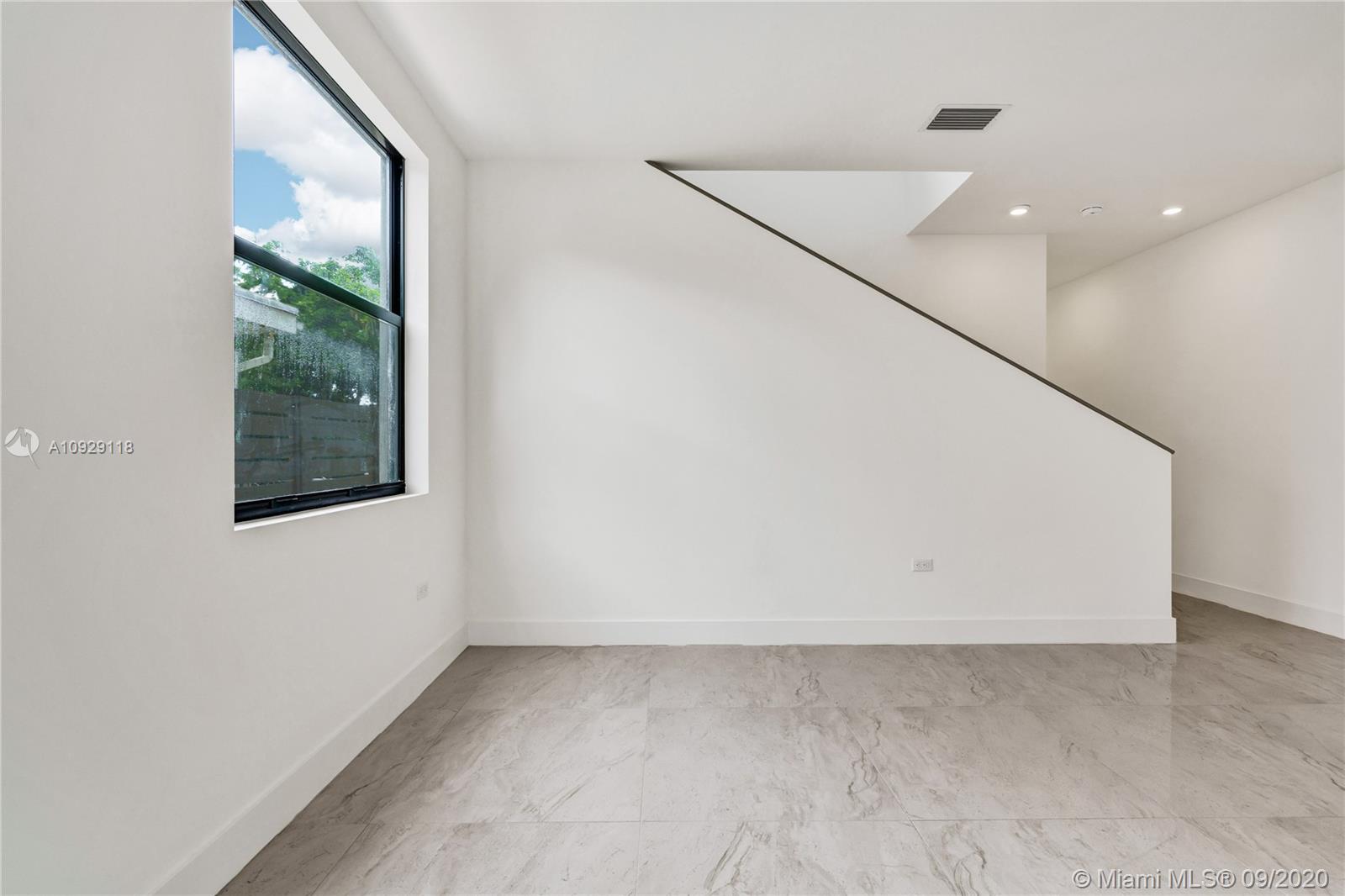 AVALON SUB - Residential Lease